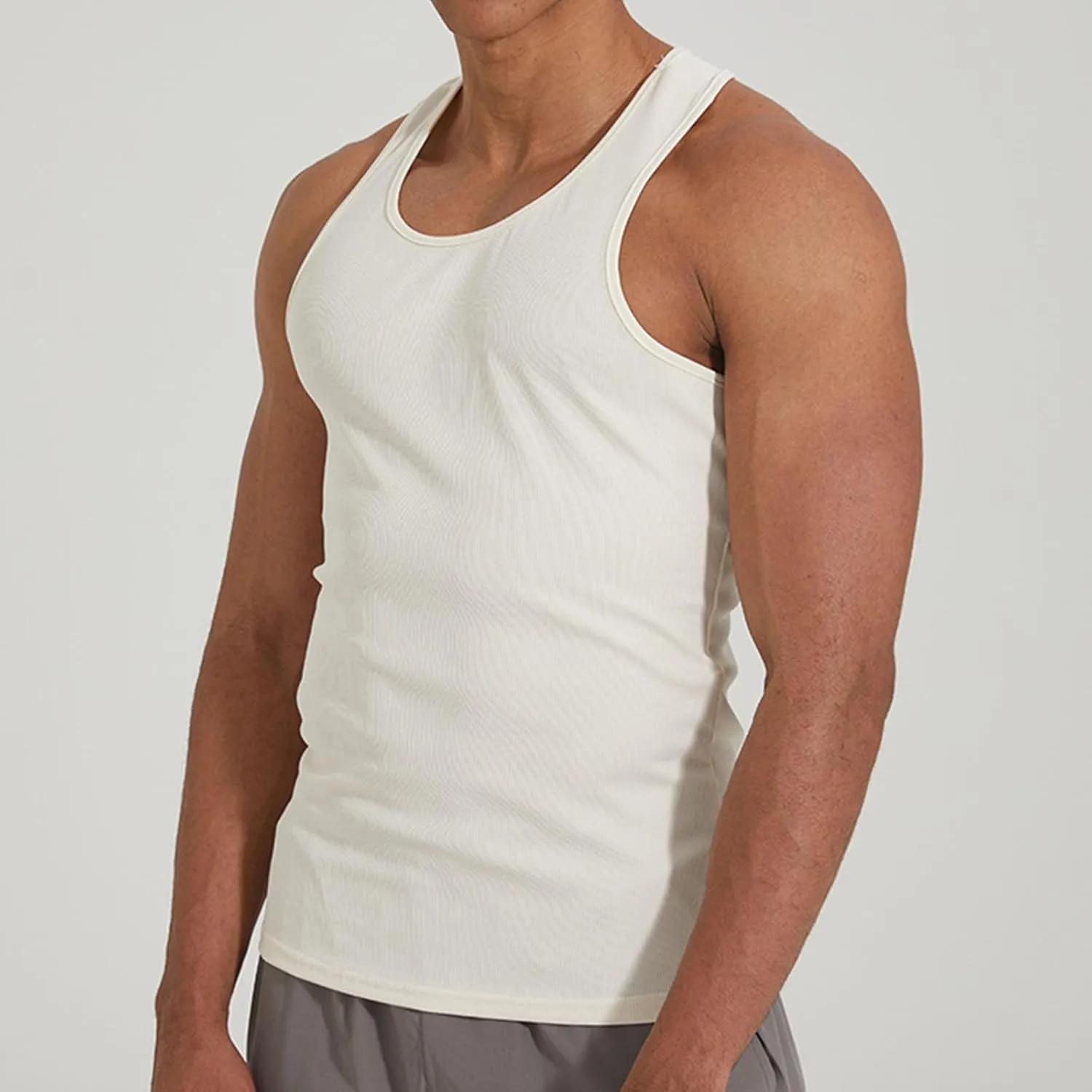 2025 Quick Dry Solid Color Tank Tops Men Sweat Wicking Muscle Shirts Stretchy Gym Wear for Jogging Outdoor Activities