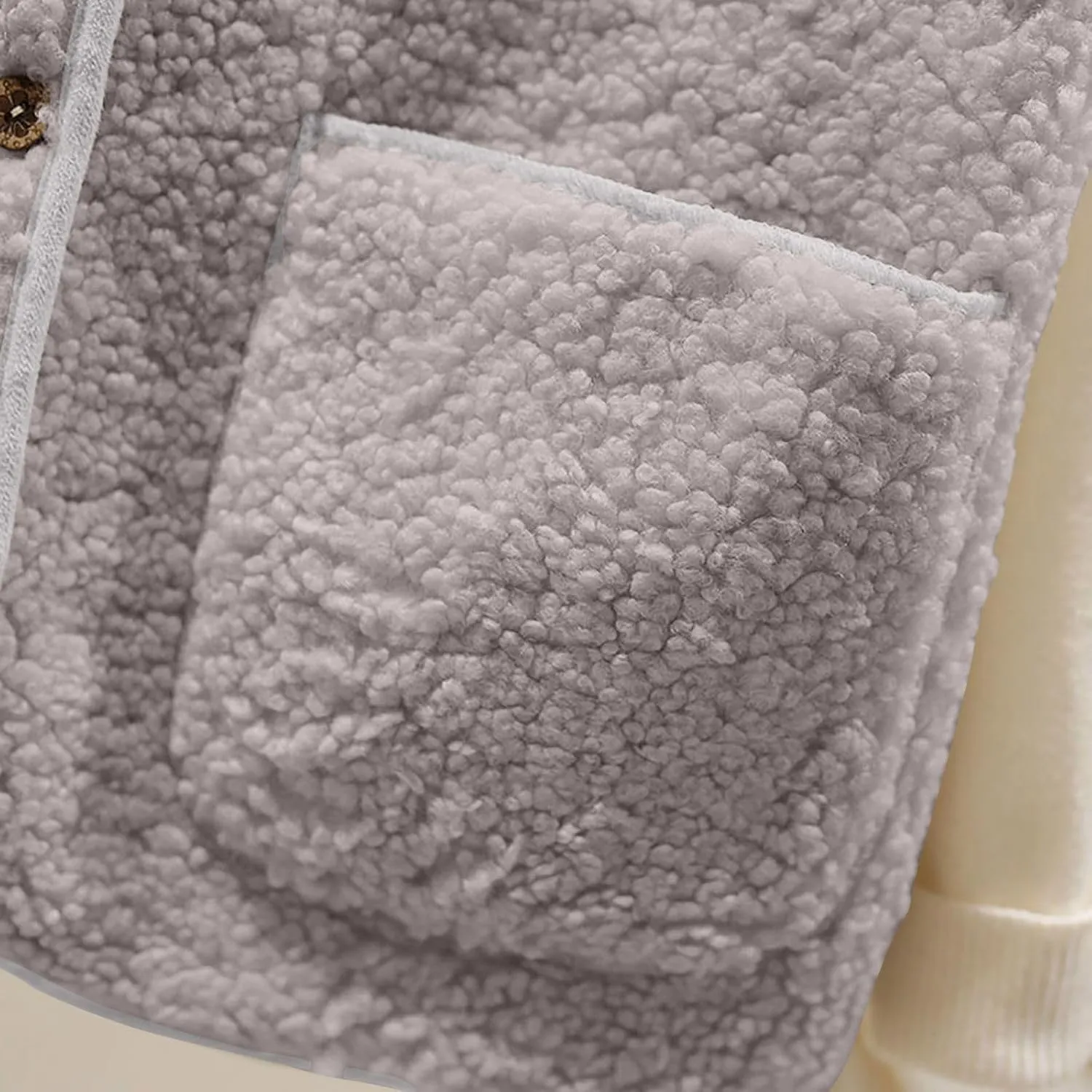 Canbebig Fleece Vest Women Soft Sleeveless Classic Fit Button Down Fuzzy Sherpa Fleece Jacket Cozy Waistcoat Outwear Pockets