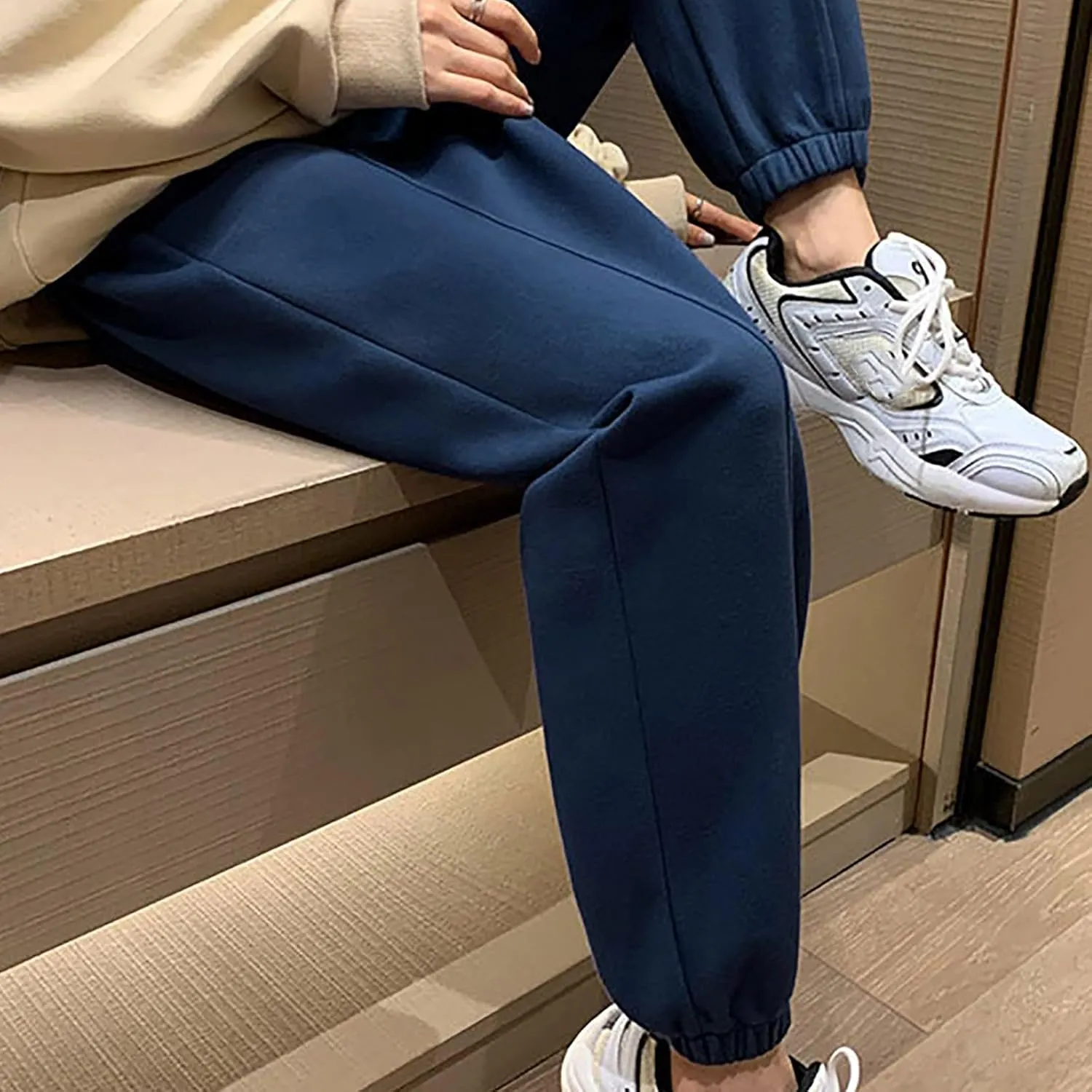 XUNRYAN Sweatpants Women Joggers with Pockets Fleece Lined Lounge Yoga Pants Wide Leg Trousers Winter Warm Loungewear